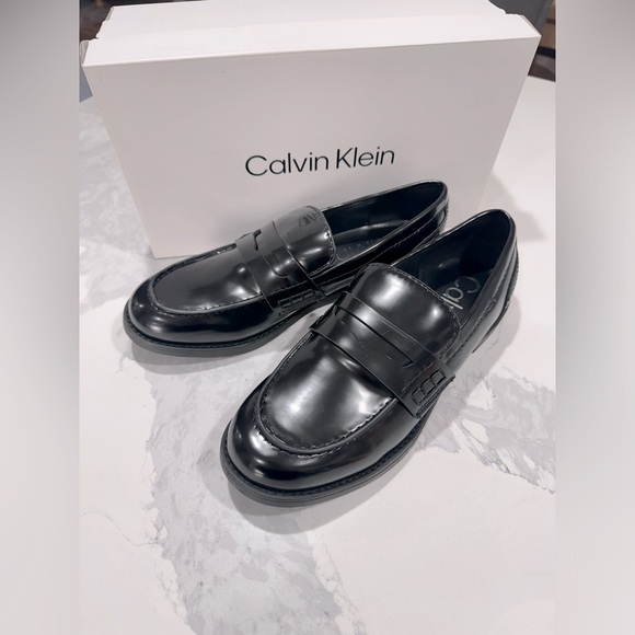 NWT Calvin Klein black loafers size 8.5 - Picture 1 of 4